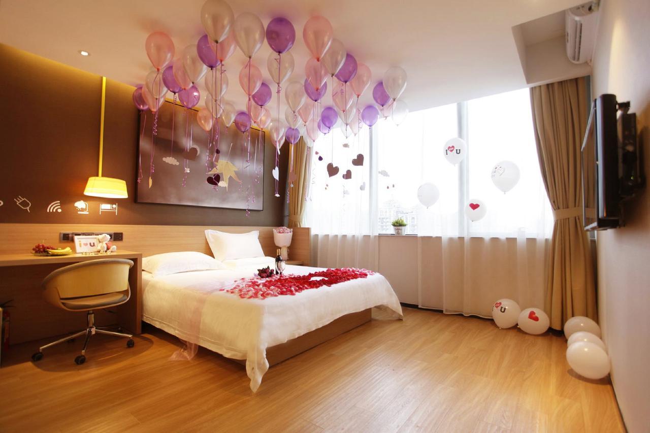 IU Hotel Zhanjiang Haibin Avenue Xinhaimingchen Bagian luar foto